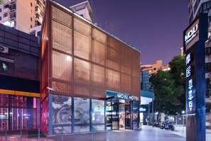 Fachada de la propiedad