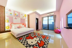 Double Room, 1 Double Bed, Non Smoking | Blackout drapes, soundproofing, free WiFi, bed sheets - Cat Mia Hostel (Hualien City)