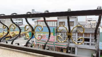 Herbergi fyrir fjóra - 2 tvíbreið rúm - reyklaust | Myrkratjöld/-gardínur, hljóðeinangrun, ókeypis þráðlaus nettenging