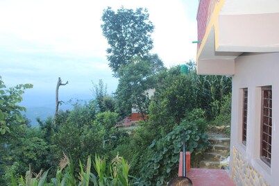 Buddha Shanti Lodge Backpackers paradise