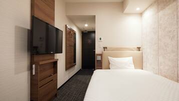 羽毛の掛け布団、アイロン / アイロン台、WiFi (無料)、ベッドシーツ