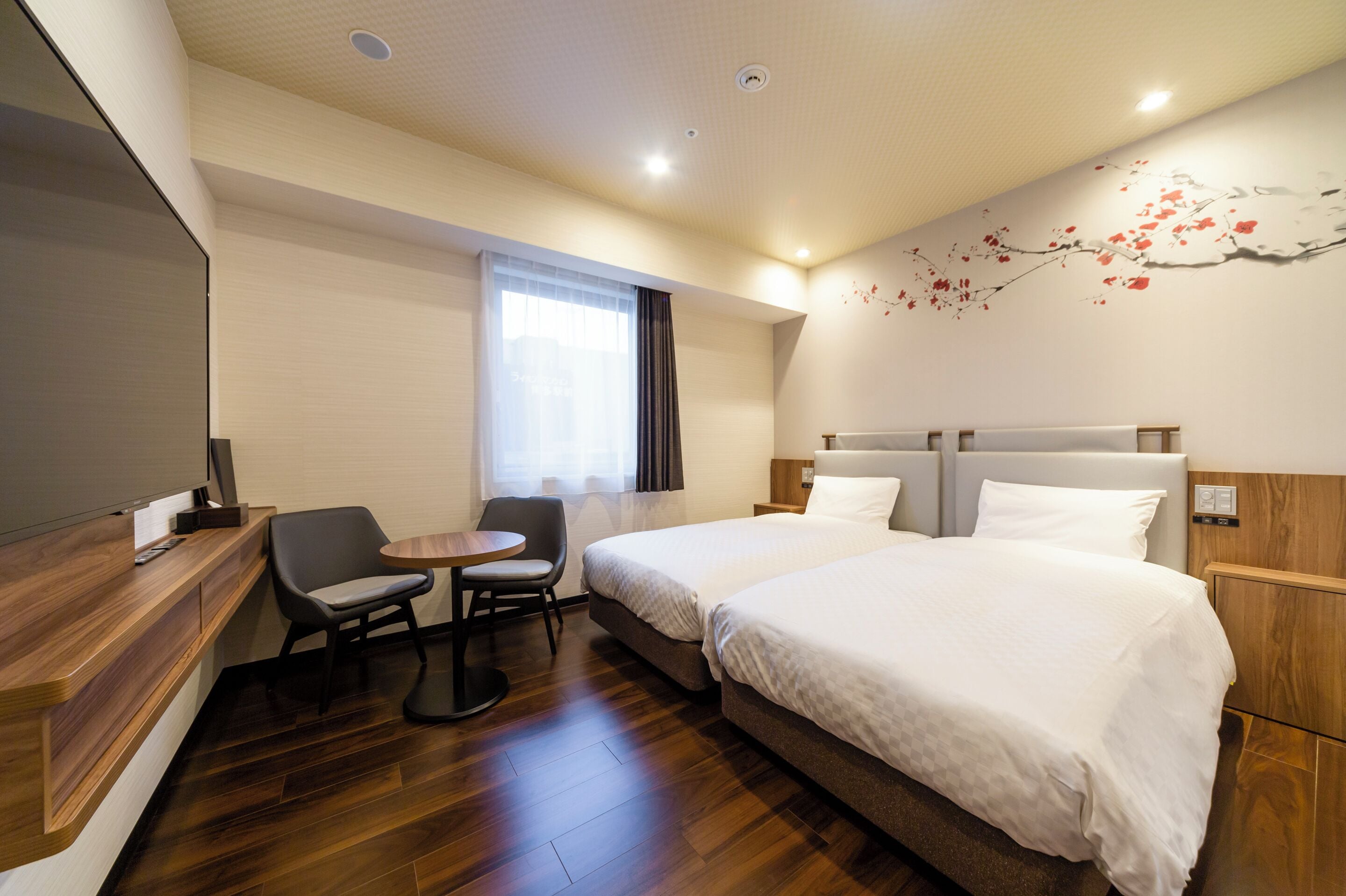 twin room, non smoking | 1 bedroom, down duvets, iron/ironing board, free wifi