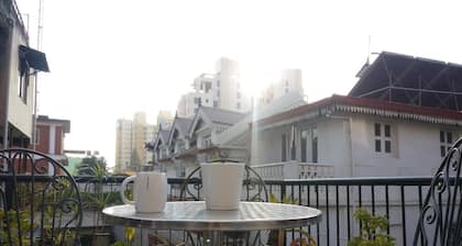 Sun Apartment & Guest House