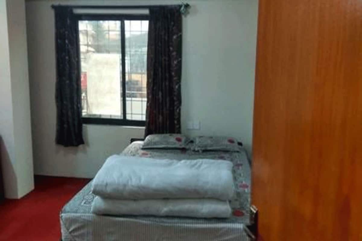 Desk, blackout curtains, iron/ironing board, free WiFi