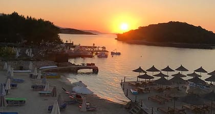 Privé Hotel And Apartments