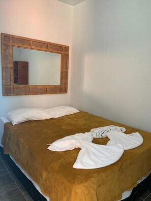 Minibar, blackout drapes, free WiFi, bed sheets - Pousada Mar do Sonho (Ipojuca)