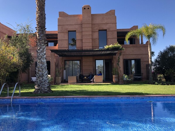 Private pool