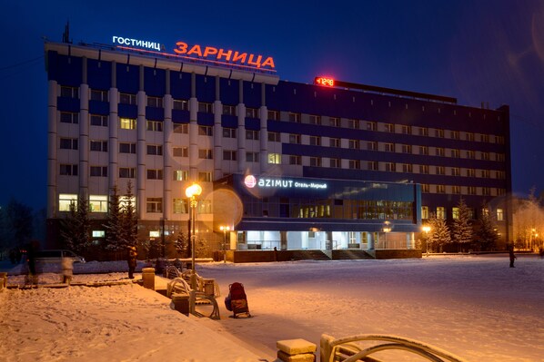 Front of property - evening/night