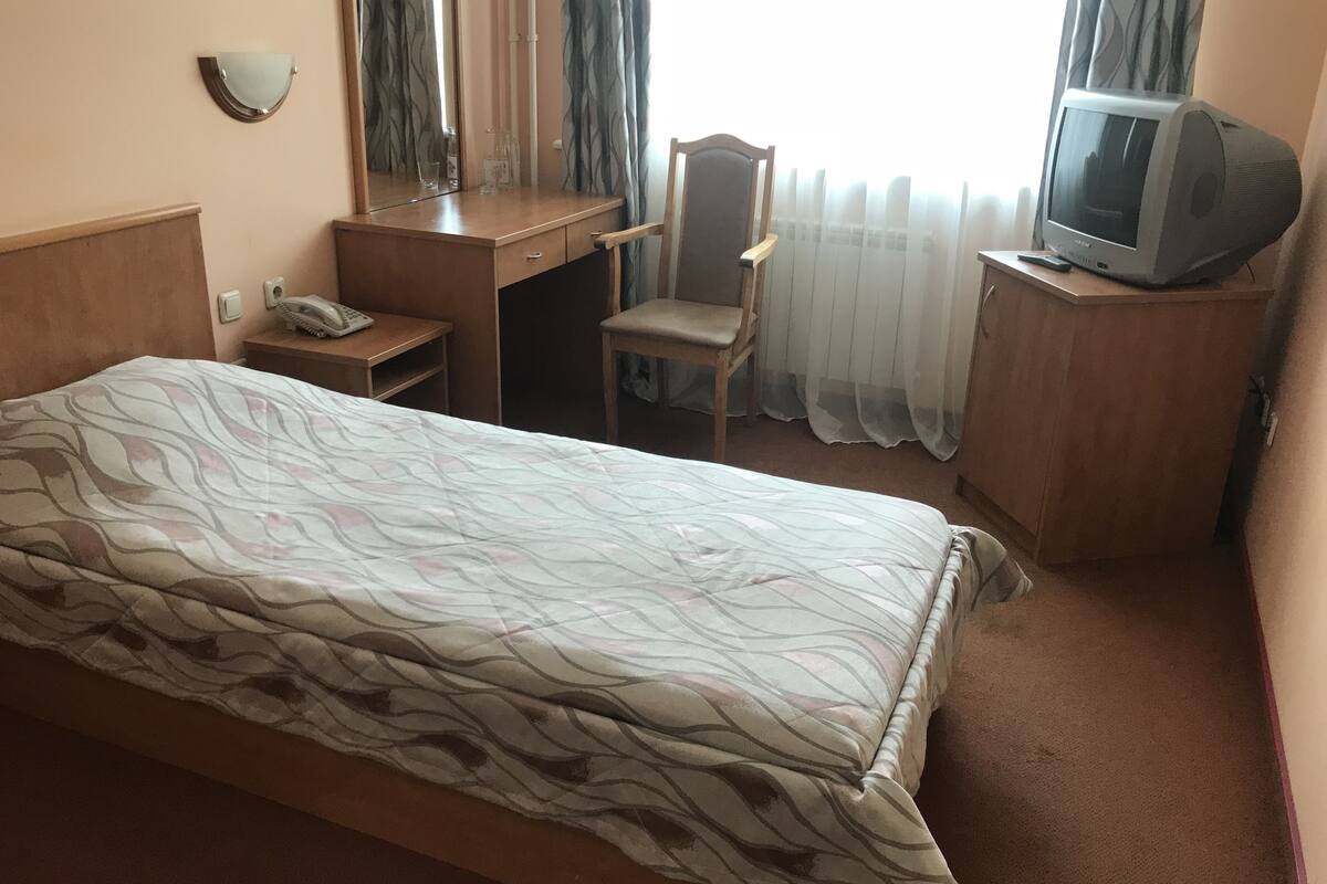 Economy Single Room, 1 Twin Bed | In-room safe, desk, iron/ironing board, free WiFi