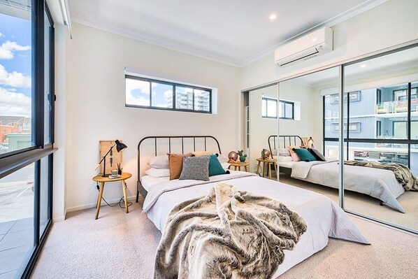 Deluxe Apartment, 2 Bedrooms | 2 bedrooms, in-room safe, iron/ironing board, free WiFi