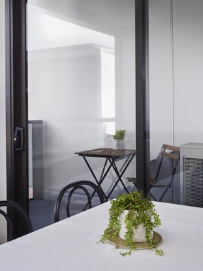 Deluxe Apartment, 1 Bedroom | Balcony - Chic Apartment in the Best Pocket of Brunswick (Brunswick)