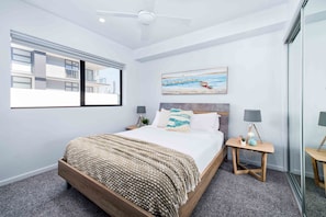 Room - Luxury Living in the Heart of Brisbane (Newstead)