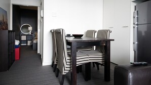 Deluxe Apartment, 1 Bedroom | In-room dining - City Pad with Balcony and Laundry (Adelaide)