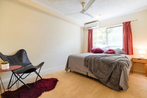 Apartamento Deluxe, 2 habitaciones | 2 dormitorios, caja fuerte, tabla de planchar con plancha y wifi gratis