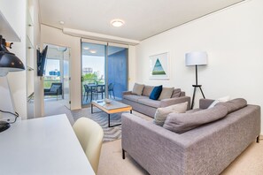 Superior Condo, 4 Bedrooms | Living area