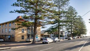 Unclassified image, 3 of 15, button - Beachside Living in Light Filled Apartment (Glenelg South)