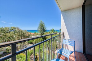 高级公寓, 2 间卧室 | 阳台