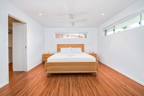 Superior Condo, 4 Bedrooms | Bathroom