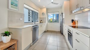 Superior Condo, 4 Bedrooms | Private kitchen - Light-filled Home in Prime Location (Larrakeyah)