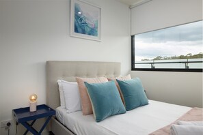 Superior Condo, 4 Bedrooms