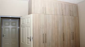 Free WiFi, bed sheets, wheelchair access