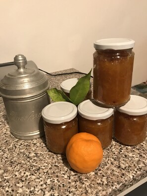 Kontinental frukost varje dag (EUR 5 per person)