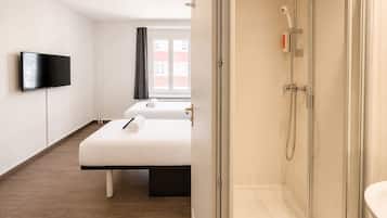City Twin Room, 2 Single Beds, Non Smoking | Free WiFi, bed sheets