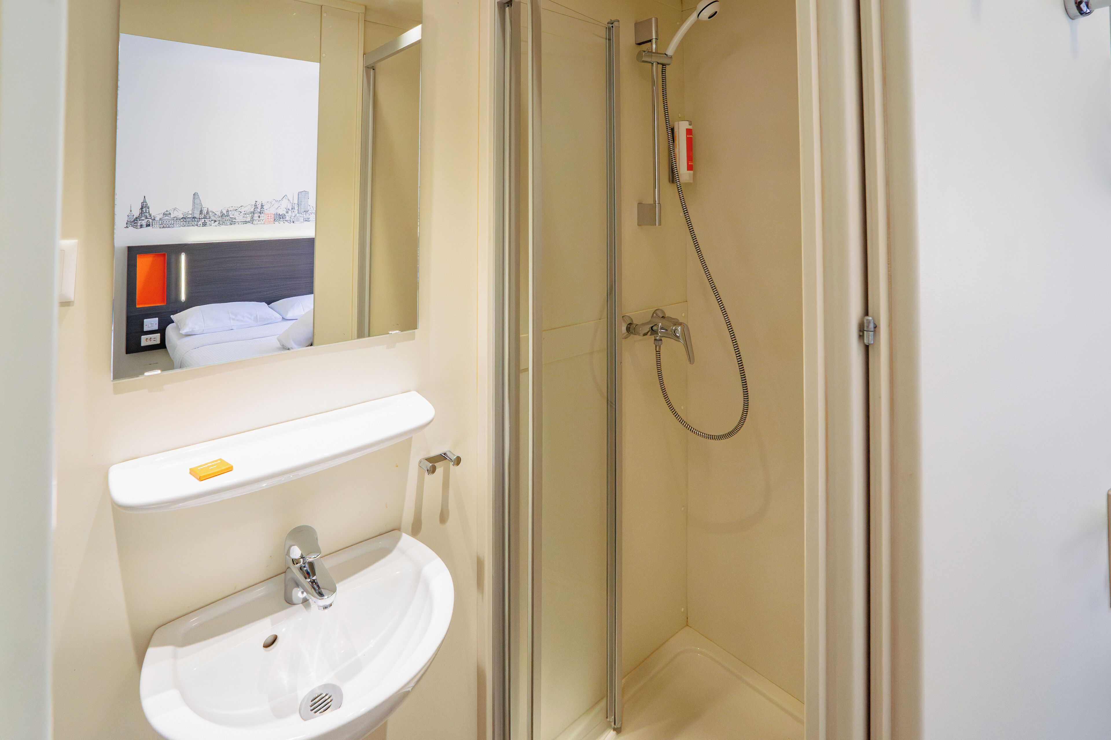 Foto - easyHotel Zürich City Limmatplatz