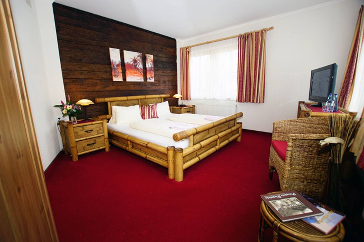Condo, Mountain View | Hypo-allergenic bedding, in-room safe, individually decorated