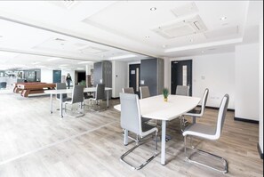 Meeting facility - Luton OPTO 4 (Luton)
