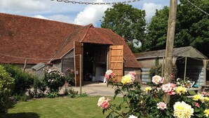 Garden - Byre Cottages and Cafe Museum (Pulborough)