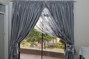 Family Apartment, 2 Queen Beds, Pool View | Garden view - Shiloh Luxury Lodge (Harare)