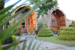 Front of property - Ekas Garden Bungalow (Jerowaru)