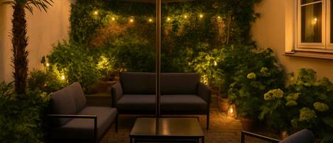 3 room apartment (2 sleeping rooms, 1 living room) | Terrace/patio