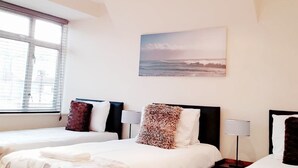 Room - Cogie House (London)
