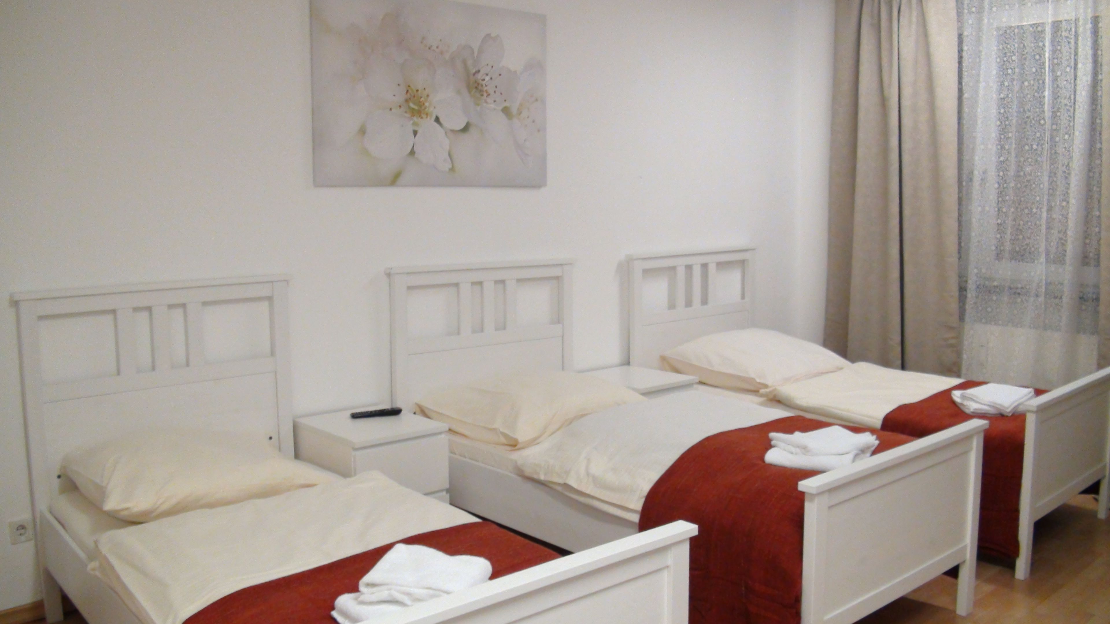 Huoneisto, 2 makuuhuonetta | Olohuone | Taulutelevisio