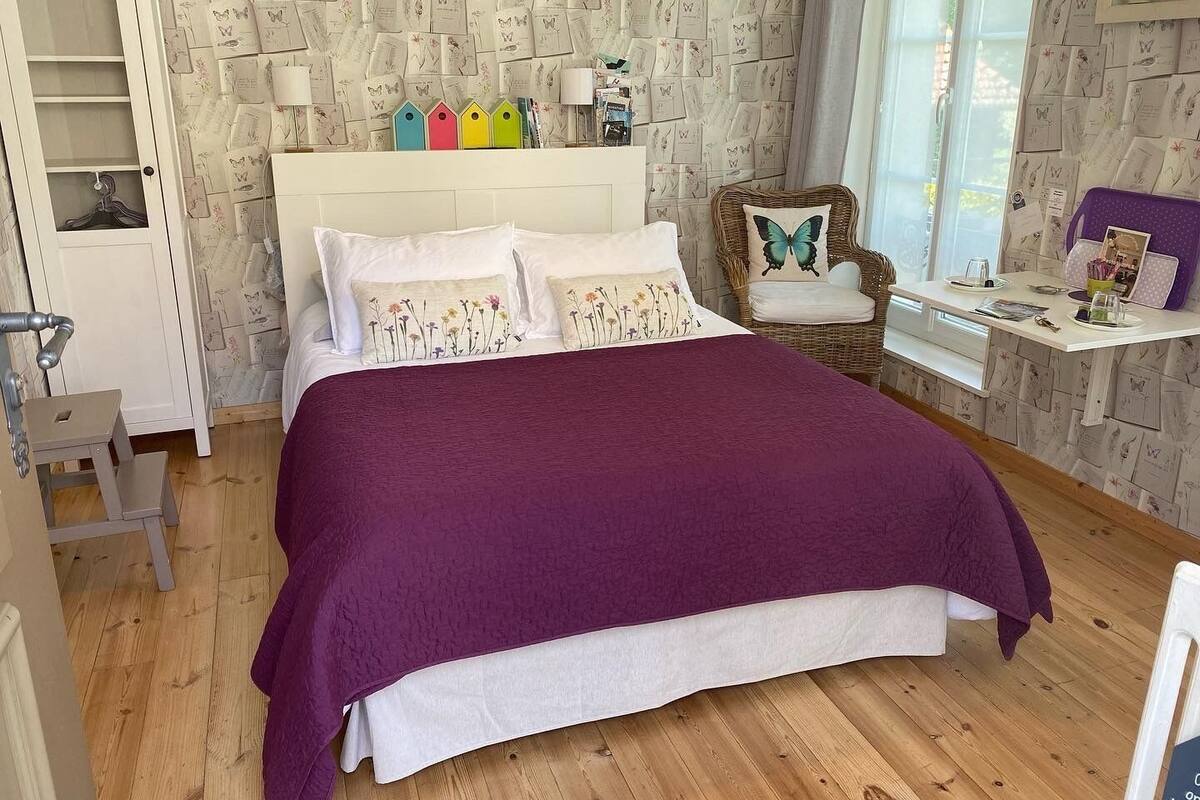 สตูดิโอ, ห้องน้ำในตัว (Le jardinet) | เครื่องนอนระดับพรีเมียม, Wi-Fi ฟรี, ห้องพักตกแต่งอย่างมีเอกลักษณ์