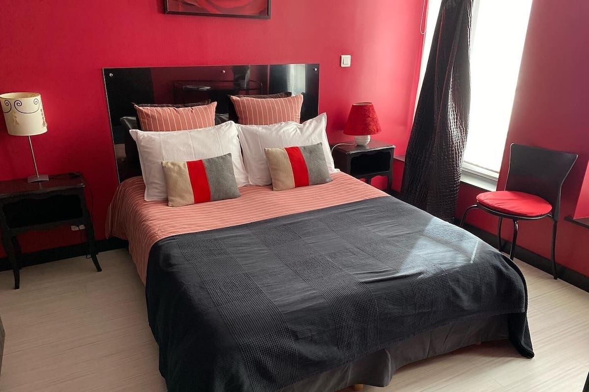 อพาร์ทเมนท์, ห้องน้ำในตัว (Le Petit Loft) | เครื่องนอนระดับพรีเมียม, Wi-Fi ฟรี, ห้องพักตกแต่งอย่างมีเอกลักษณ์