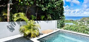 Pool auf dem Dach