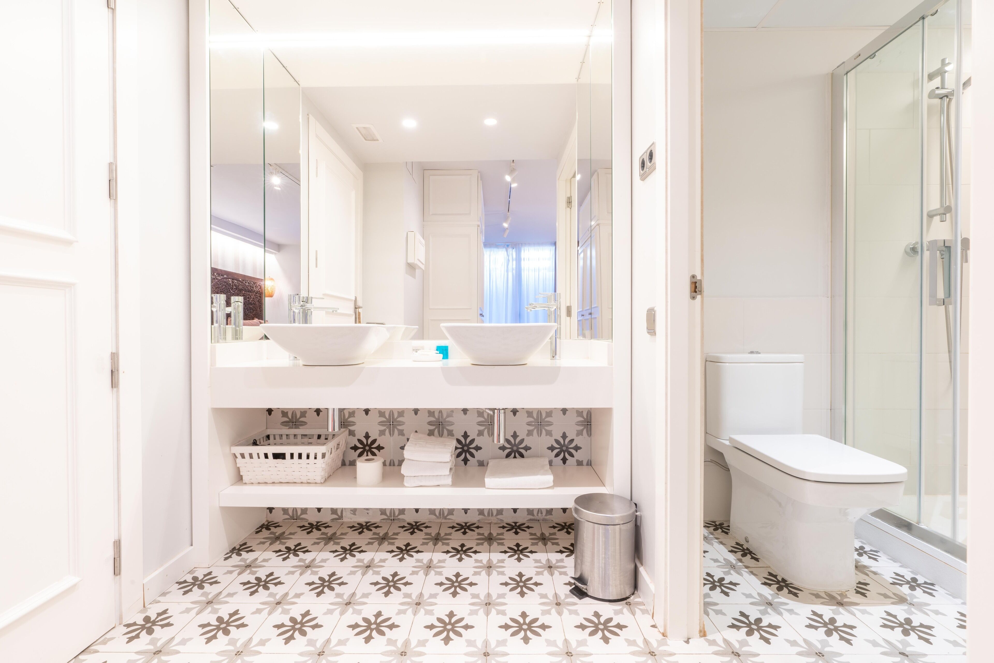 triple room | bathroom | deep-soaking bathtub, hair dryer, towels