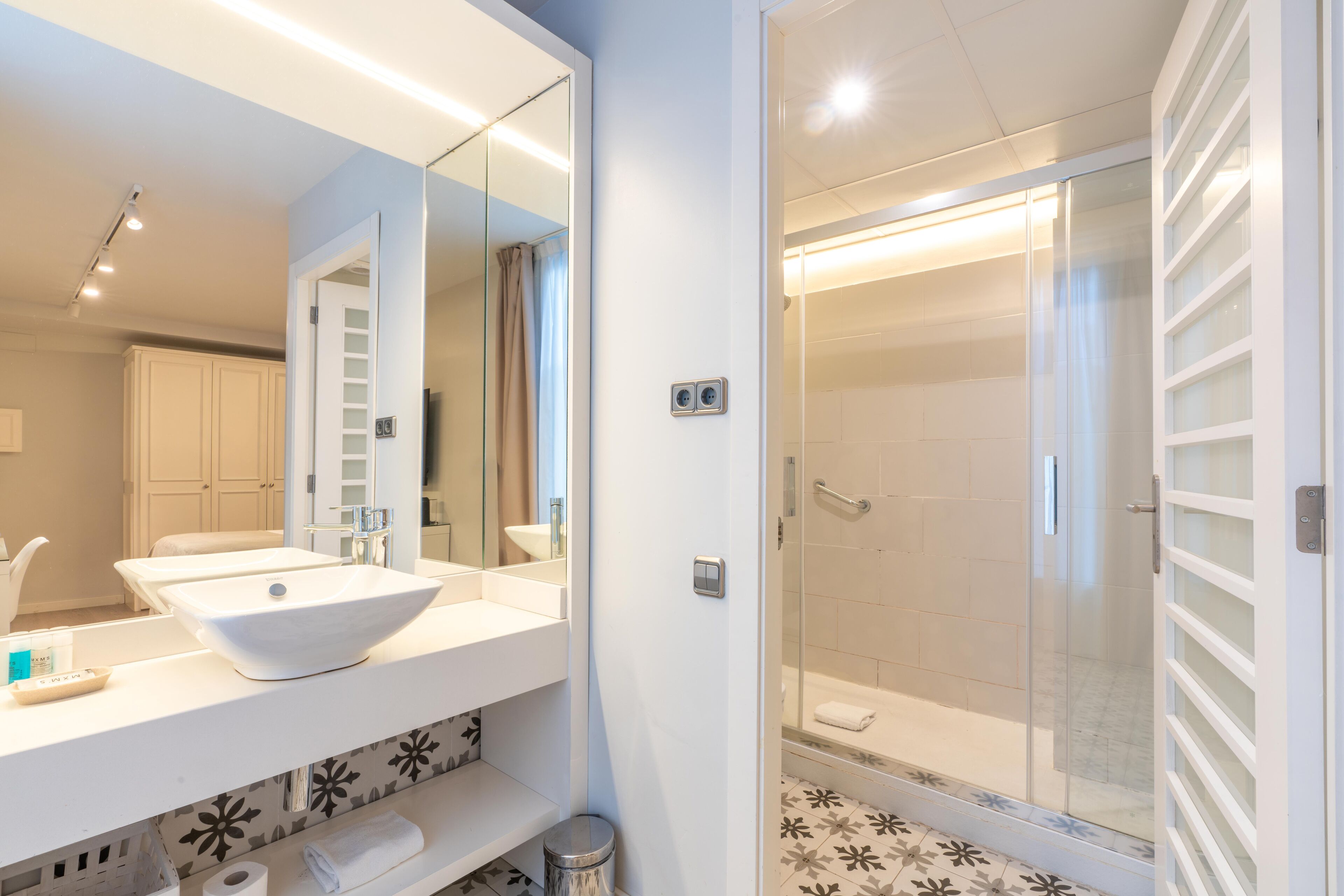 double room | bathroom | deep-soaking bathtub, hair dryer, towels