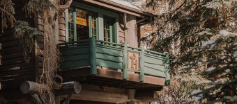 Highland Haven Creekside Inn