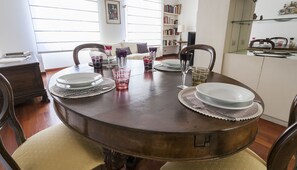 Apartment (2 Bedrooms) | In-room dining - Italianway Apartments - Moscova 46-1 (Milan)