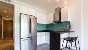 City Condo, 1 Queen Bed, Non Smoking | In-room dining - Soul by CocoBR (Playa del Carmen)