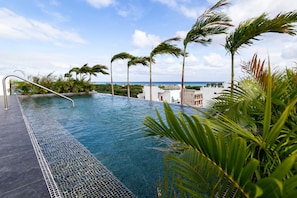 Rooftop pool