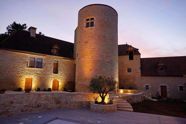 Front of property - evening/night