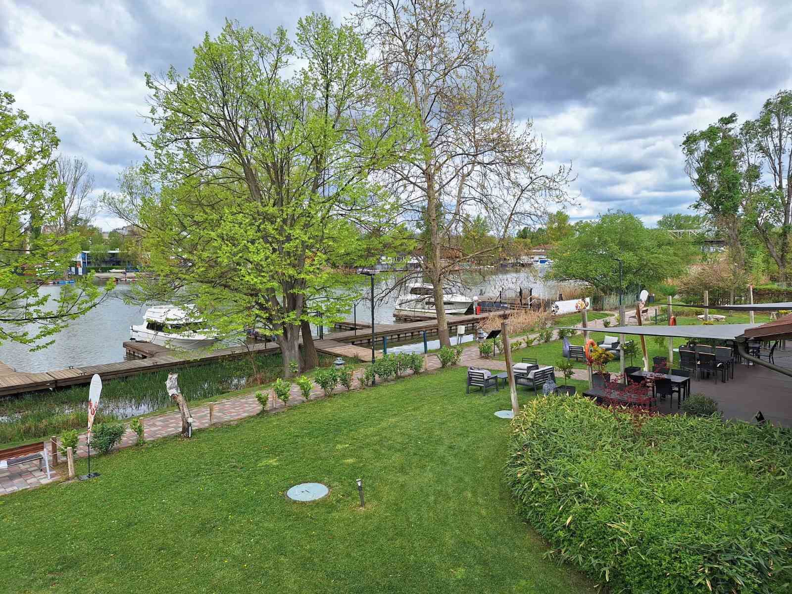 deluxe room | view from room