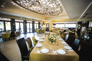 Restaurant - Duna Garden Hotel (Budapest)