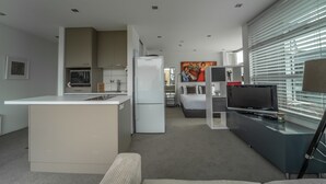 Studio, 1 makuuhuone, parveke | Oleskelualue