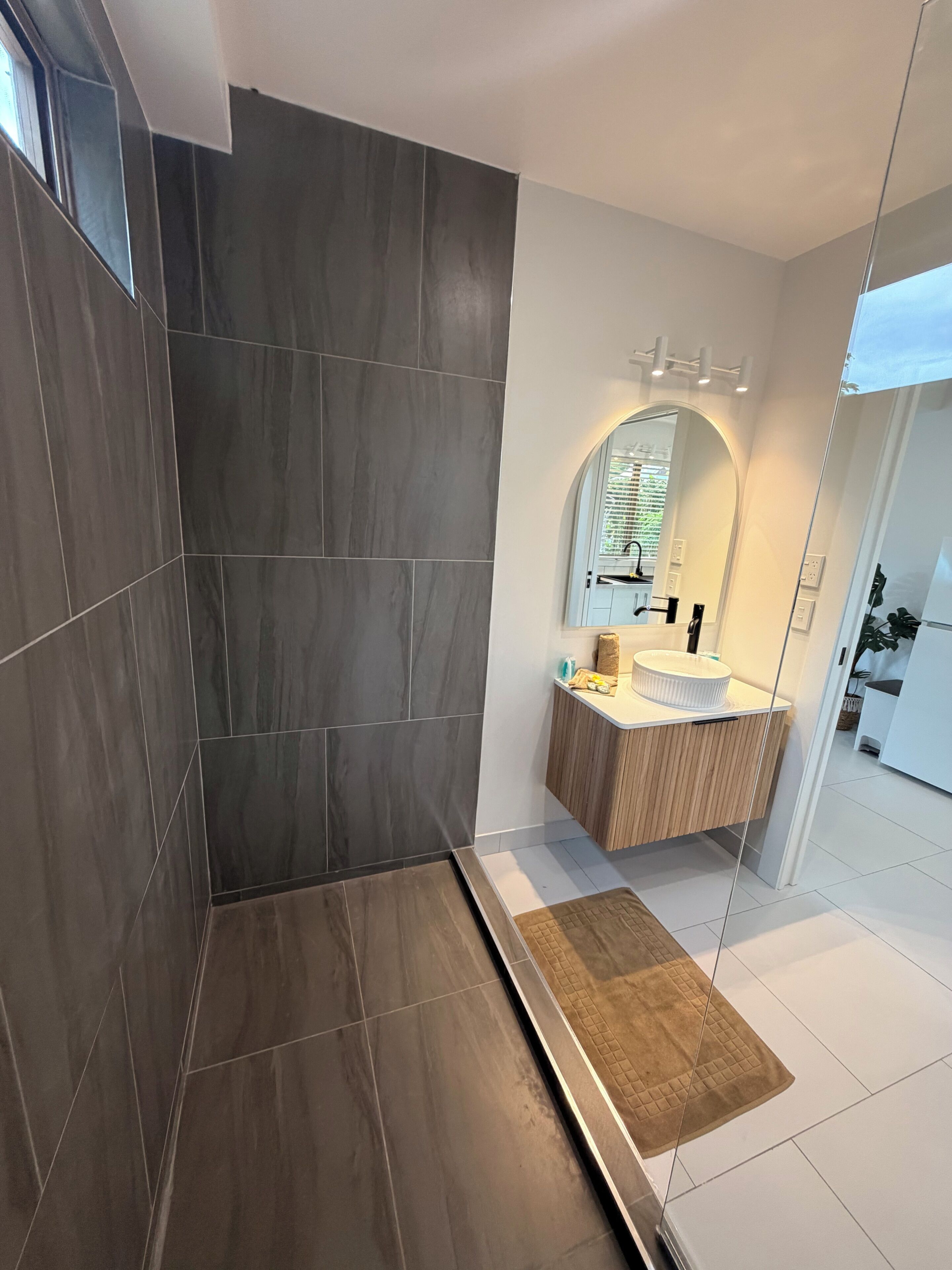 Lagoon View Villa G | Bathroom